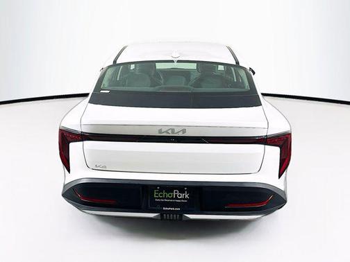 Snow White Pearl 2025 Kia K4 LXS