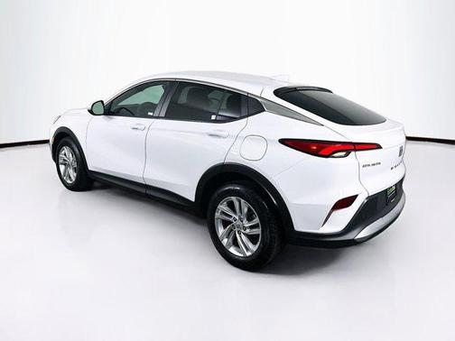 Summit White 2025 Buick Envista Preferred FWD