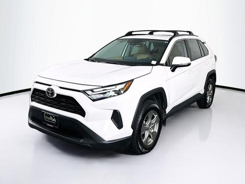 Ice Cap 2025 Toyota RAV4 XLE