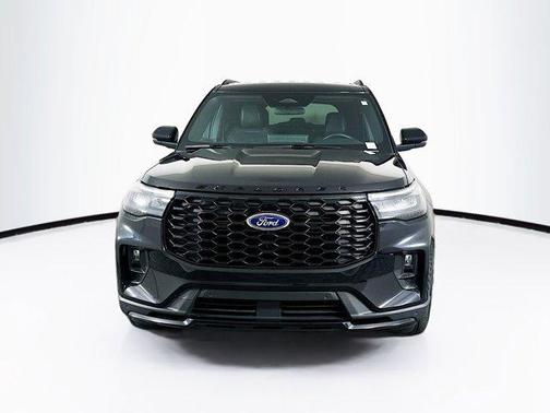 Agate Black Metallic 2025 Ford Explorer ST-Line