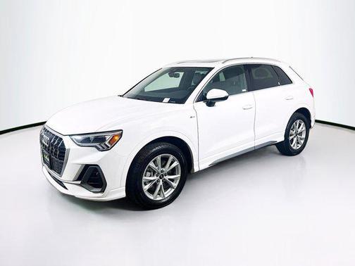 2023 Audi Q3 Premium 45 TFSI S line quattro Tiptronic