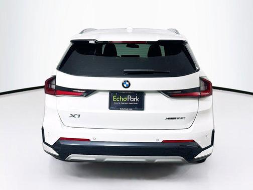 Alpine White 2025 BMW X1 xDrive28i