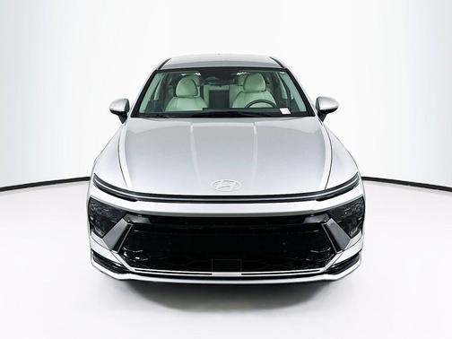Aero Silver 2025 Hyundai SONATA SEL