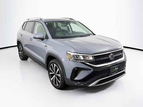 Platinum Gray Metallic 2023 Volkswagen Taos 1.5T SE