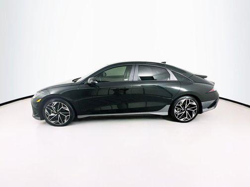 2023 Hyundai IONIQ 6 SEL