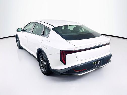 Snow White Pearl 2025 Kia K4 LXS