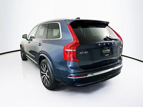 2025 Volvo XC90 B5 Core