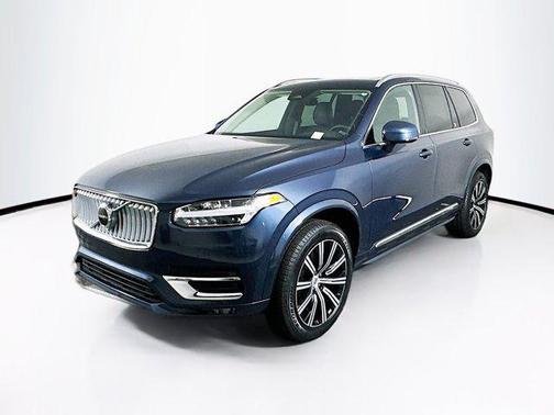 2025 Volvo XC90 B5 Core