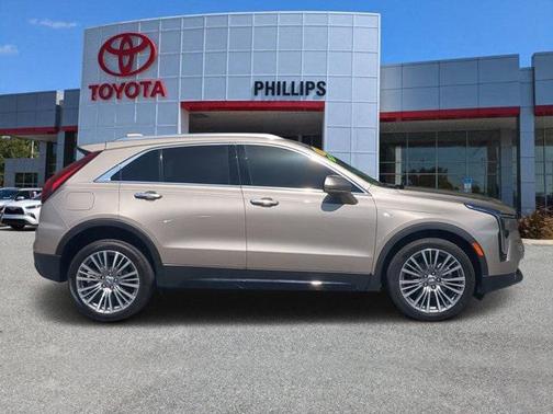 2024 Cadillac XT4 Premium Luxury