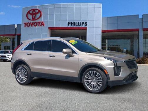 2024 Cadillac XT4 Premium Luxury