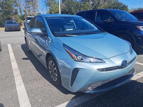 2021 Toyota Prius XLE