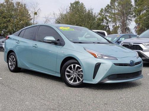 2021 Toyota Prius XLE