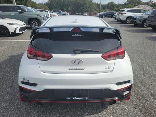 2022 Hyundai Veloster N Base