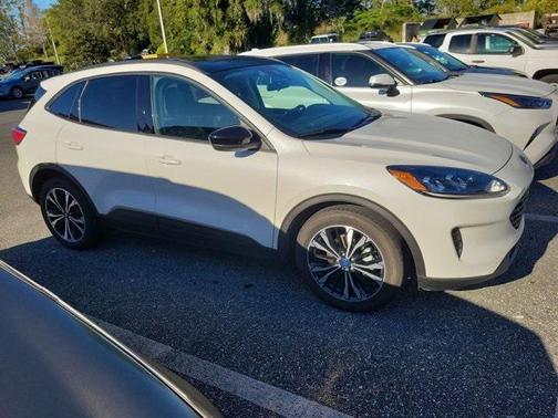 2022 Ford Escape SE