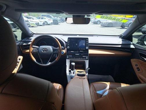 2019 Toyota Avalon Hybrid Limited