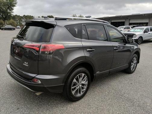 2018 Toyota RAV4 Hybrid XLE