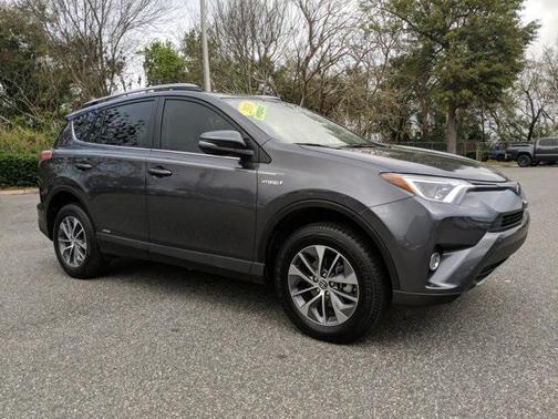 2018 Toyota RAV4 Hybrid XLE