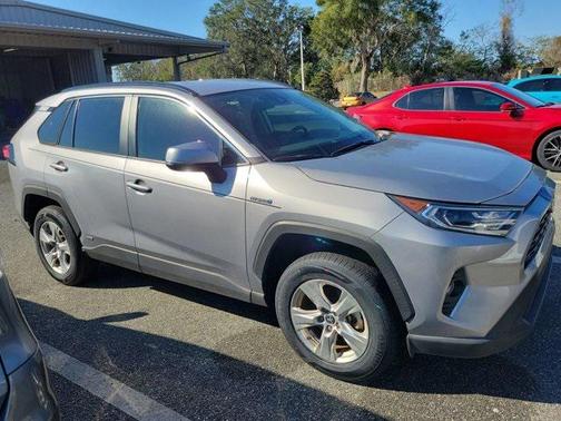 2021 Toyota RAV4 Hybrid XLE