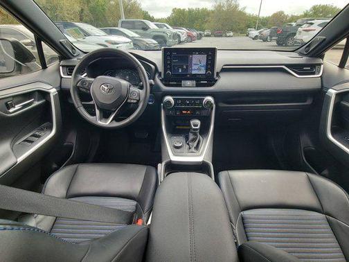 2021 Toyota RAV4 Hybrid SE