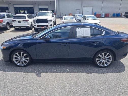 2022 Mazda Mazda3 FWD w/Select Package