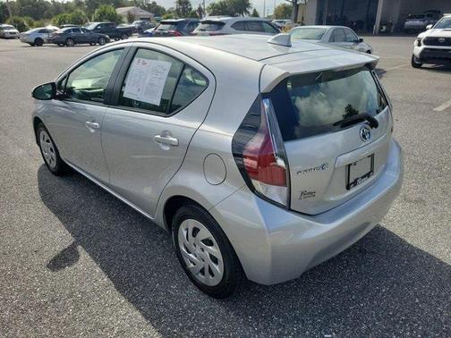 2016 Toyota Prius c One