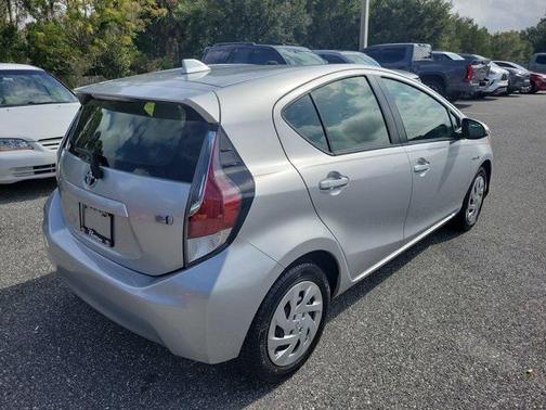 2016 Toyota Prius c One