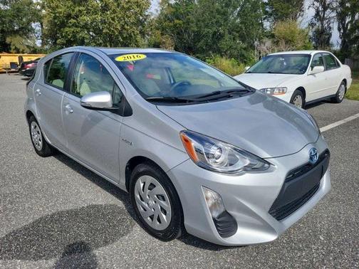 2016 Toyota Prius c One