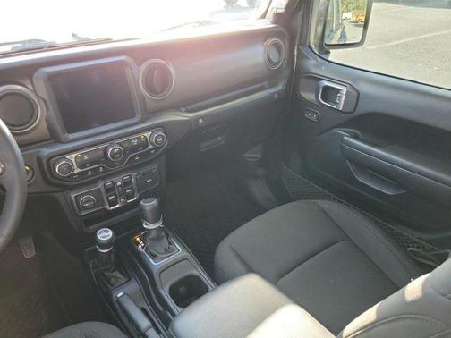 2023 Jeep Gladiator Sport S