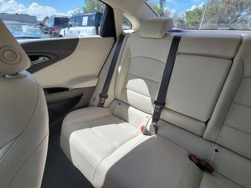 2022 Chevrolet Malibu FWD Premier