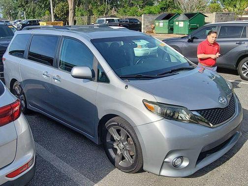 2014 Toyota Sienna SE