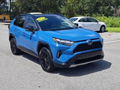 2023 Toyota RAV4 Hybrid SE