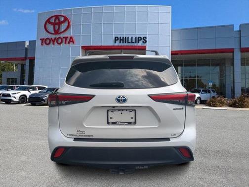 2023 Toyota Highlander Hybrid LE