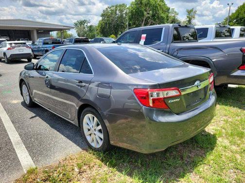Magnetic Gray Metallic 2013 Toyota Camry Hybrid XLE