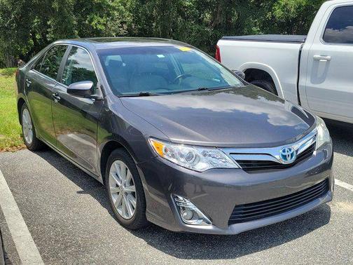Magnetic Gray Metallic 2013 Toyota Camry Hybrid XLE