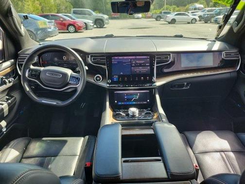 2022 Jeep Grand Wagoneer Series II 4x4