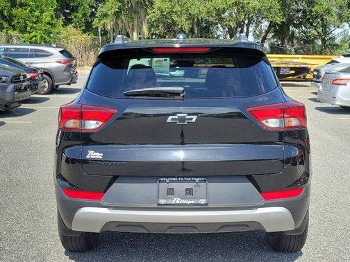 Mosaic Black Metallic 2023 Chevrolet Trailblazer LT