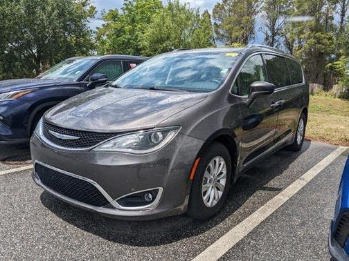 2018 Chrysler Pacifica Touring-L Plus