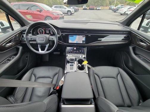 2021 Audi Q7 45 Premium