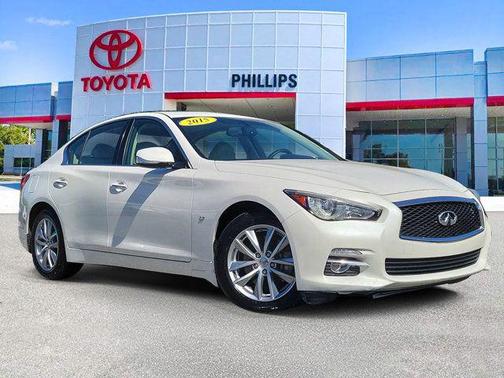 2015 INFINITI Q50 Premium