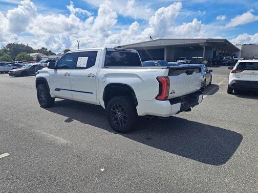 2023 Toyota Tundra Hybrid Platinum