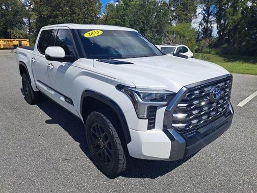 2023 Toyota Tundra Hybrid Platinum