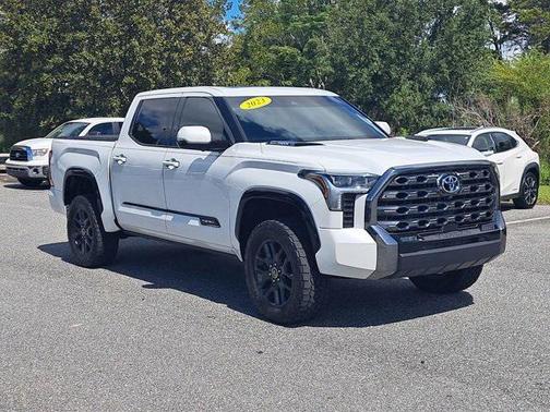 2023 Toyota Tundra Hybrid Platinum