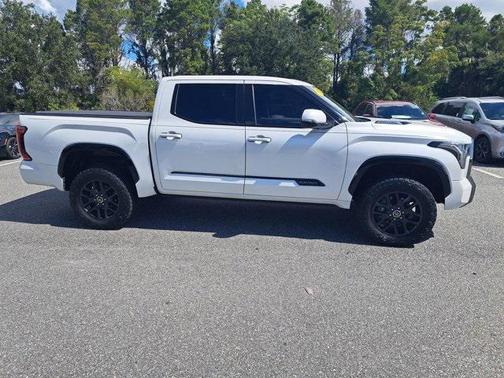 2023 Toyota Tundra Hybrid Platinum