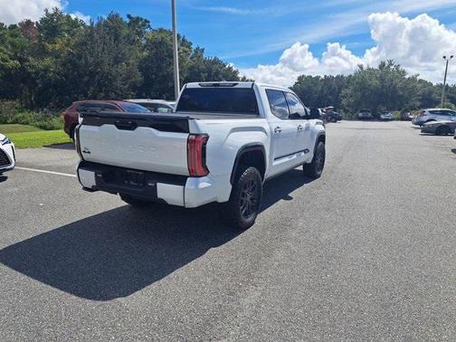 2023 Toyota Tundra Hybrid Platinum