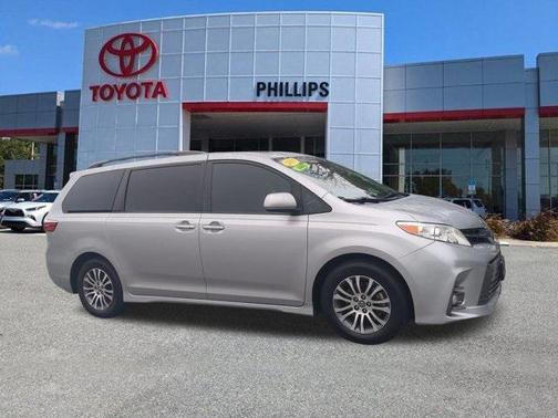 2019 Toyota Sienna XLE Premium