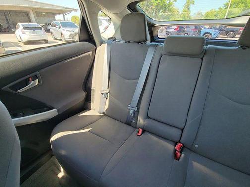 Blizzard Pearl 2015 Toyota Prius Three