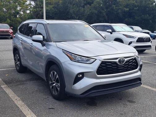 2020 Toyota Highlander XLE
