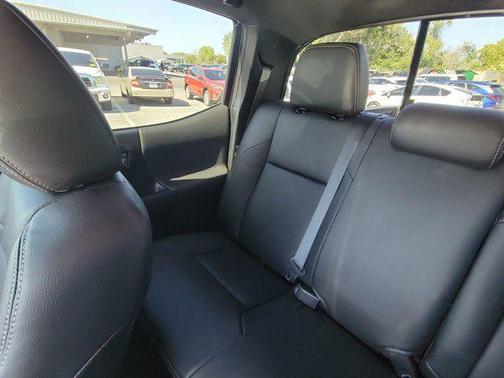 Super White 2019 Toyota Tacoma TRD Sport