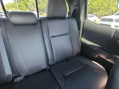 Super White 2019 Toyota Tacoma TRD Sport