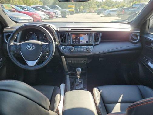 2016 Toyota RAV4 SE
